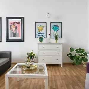 Discover - 3 Rakowicka St - Classic Near Main Station - Netflix Апартаменты Краков